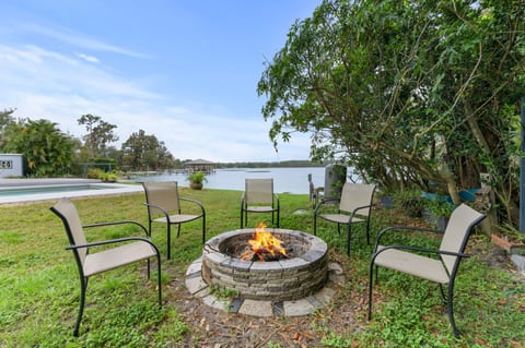 Odessa Lakeside: 3BR Pool & Hot Tub