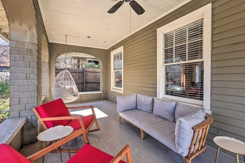 Lavish 4BR Birmingham Home: Patio & Prime Location