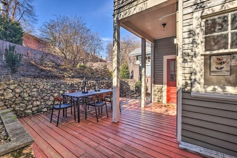 Lavish 4BR Birmingham Home: Patio & Prime Location
