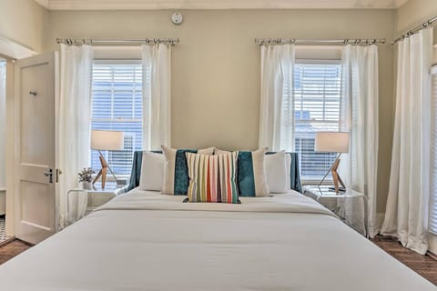 Birmingham 1BR Gem: Near Regions Field & Downtown