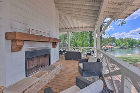 Luxury 5BR Lake House w/ Porch & Lake View