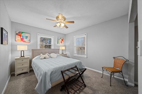 3BR Overland Park Home with Patio & Waterfall Pond