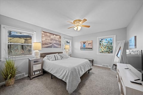 3BR Overland Park Home with Patio & Waterfall Pond