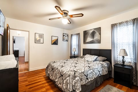 Charming 6BR Home in Milwaukee’s Historic District