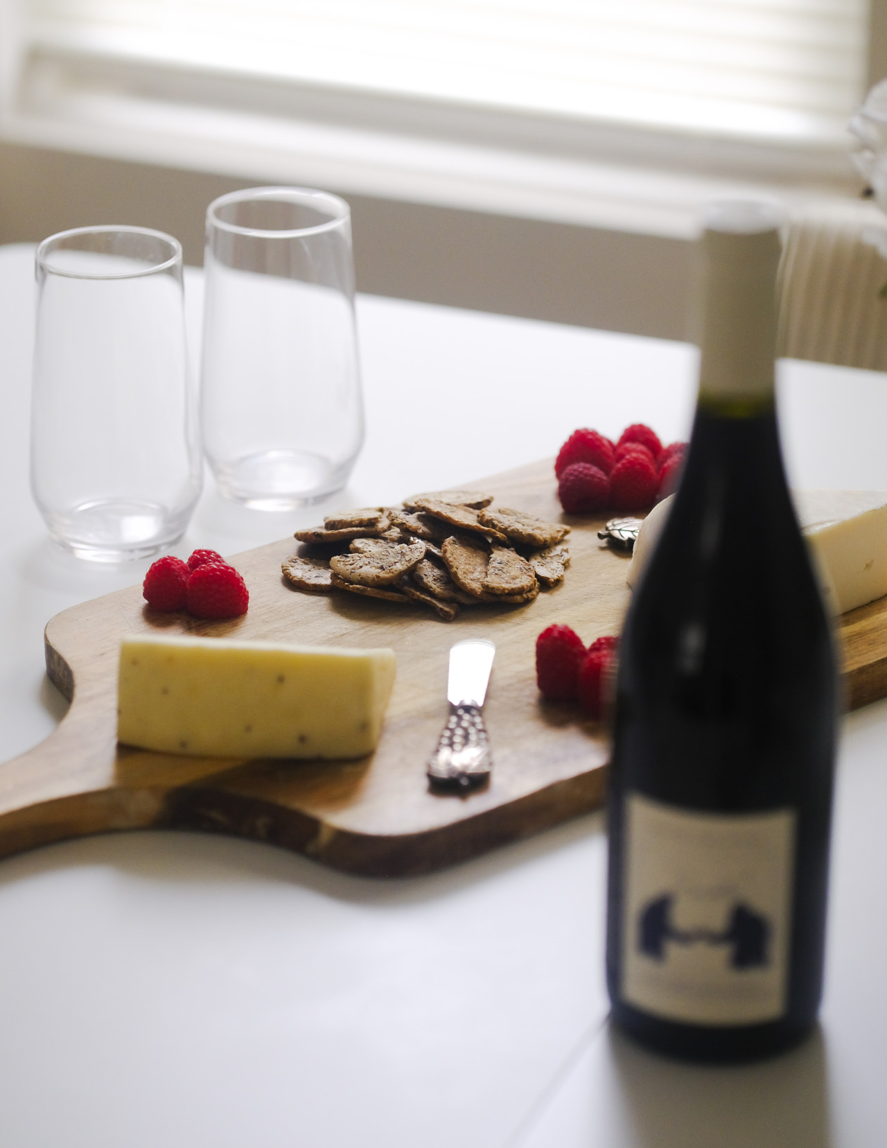 sleeps-4-*-new-modern-1br-*-workspace/