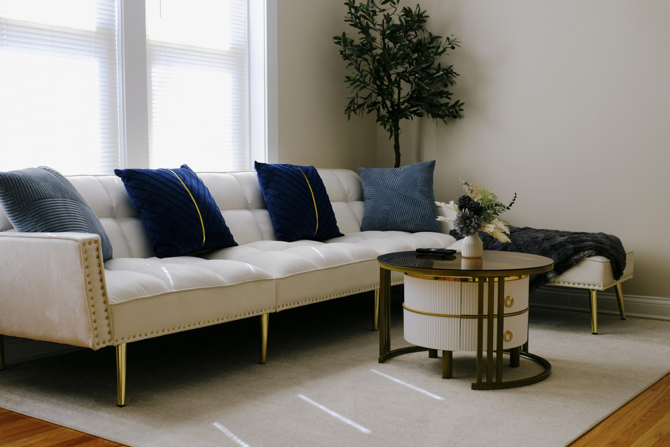 sleeps-7-*-huge-projector-*-designated-workspace/