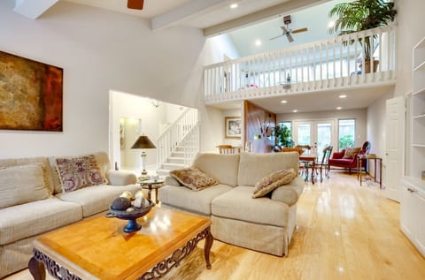 Woodlands Escape: 3BR Texas Retreat w/ Forest View