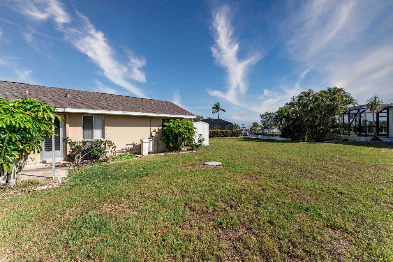 Waterfront •  Canal View • Games • King Bed - Port Charlotte