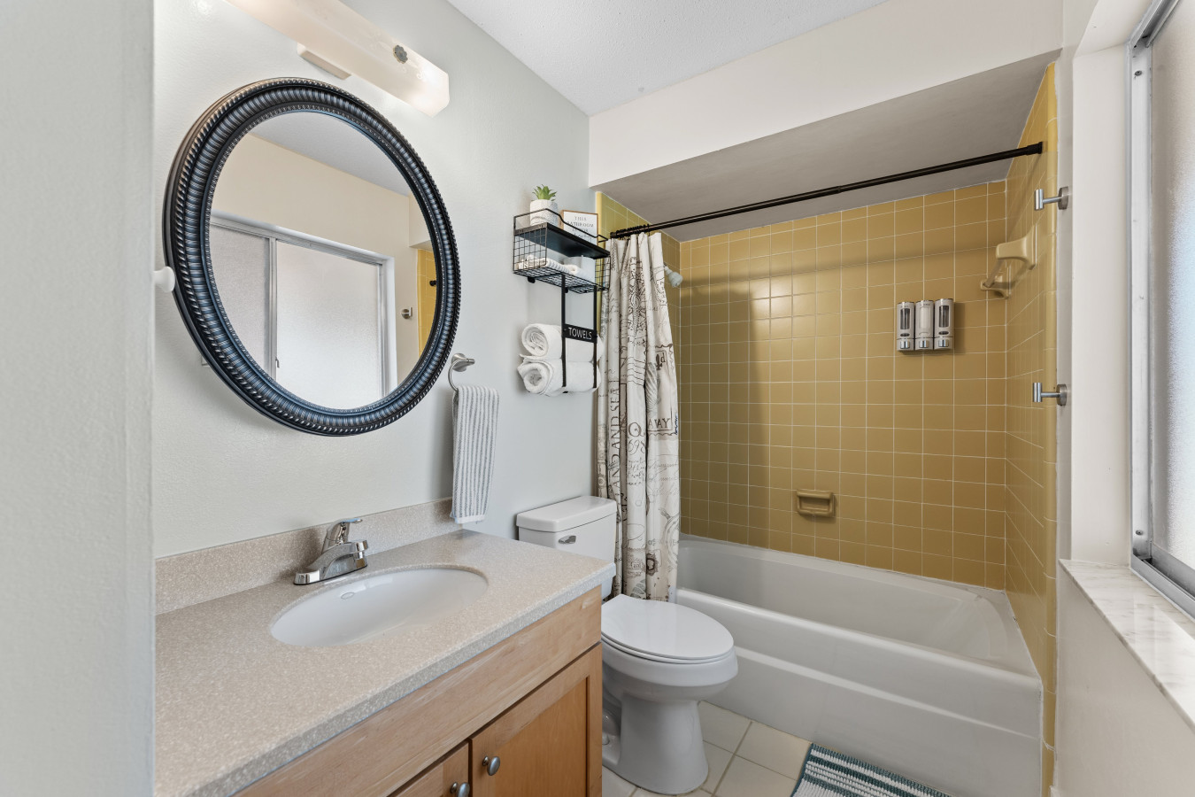 Waterfront •  Canal View • Games • King Bed - Port Charlotte