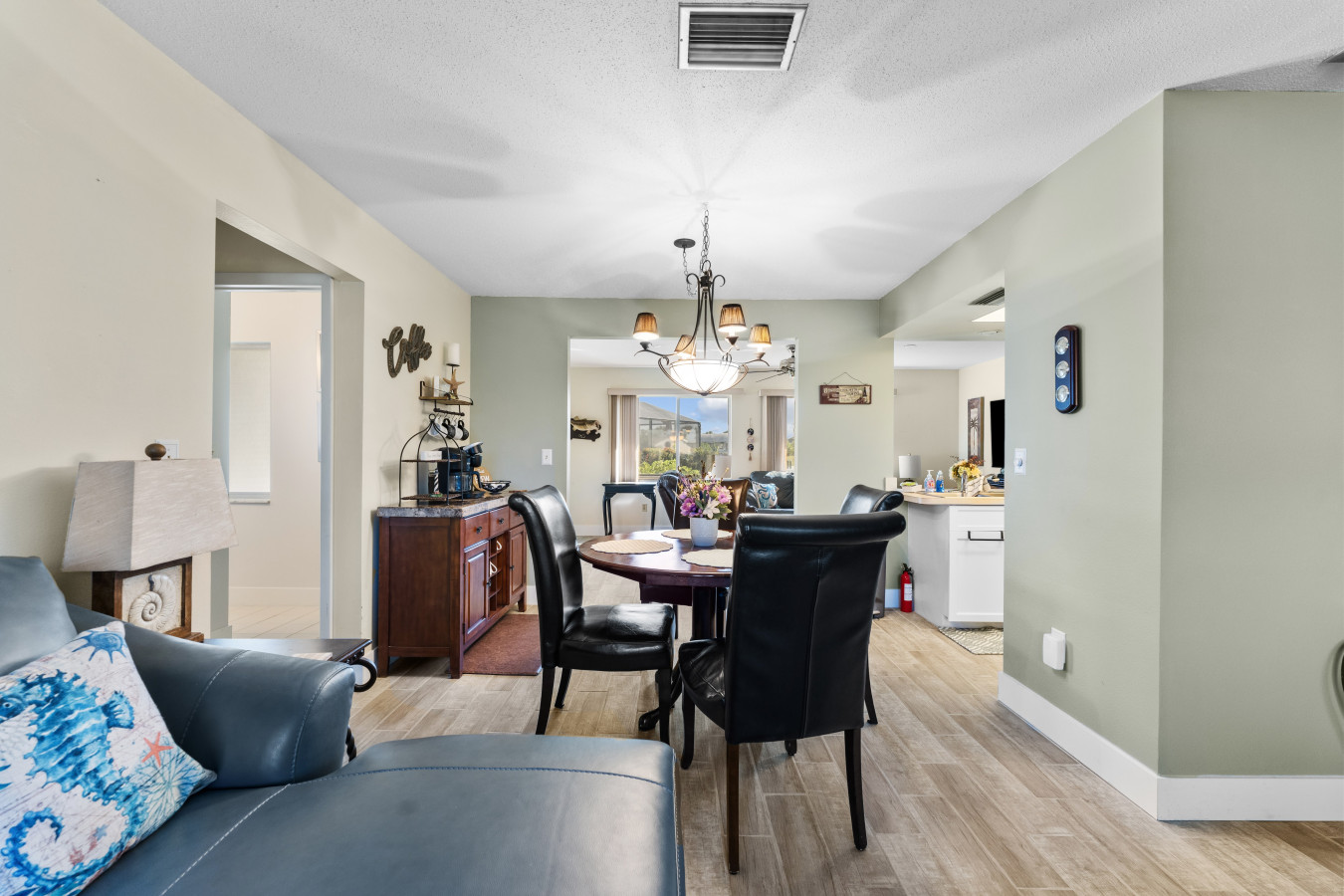 Waterfront •  Canal View • Games • King Bed - Port Charlotte