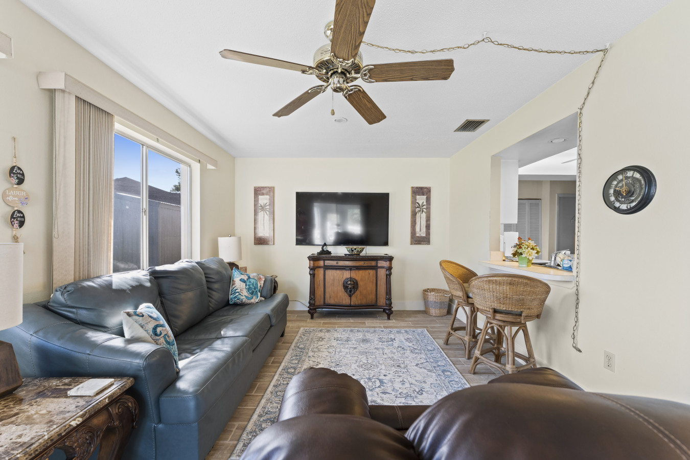 Waterfront •  Canal View • Games • King Bed - Port Charlotte