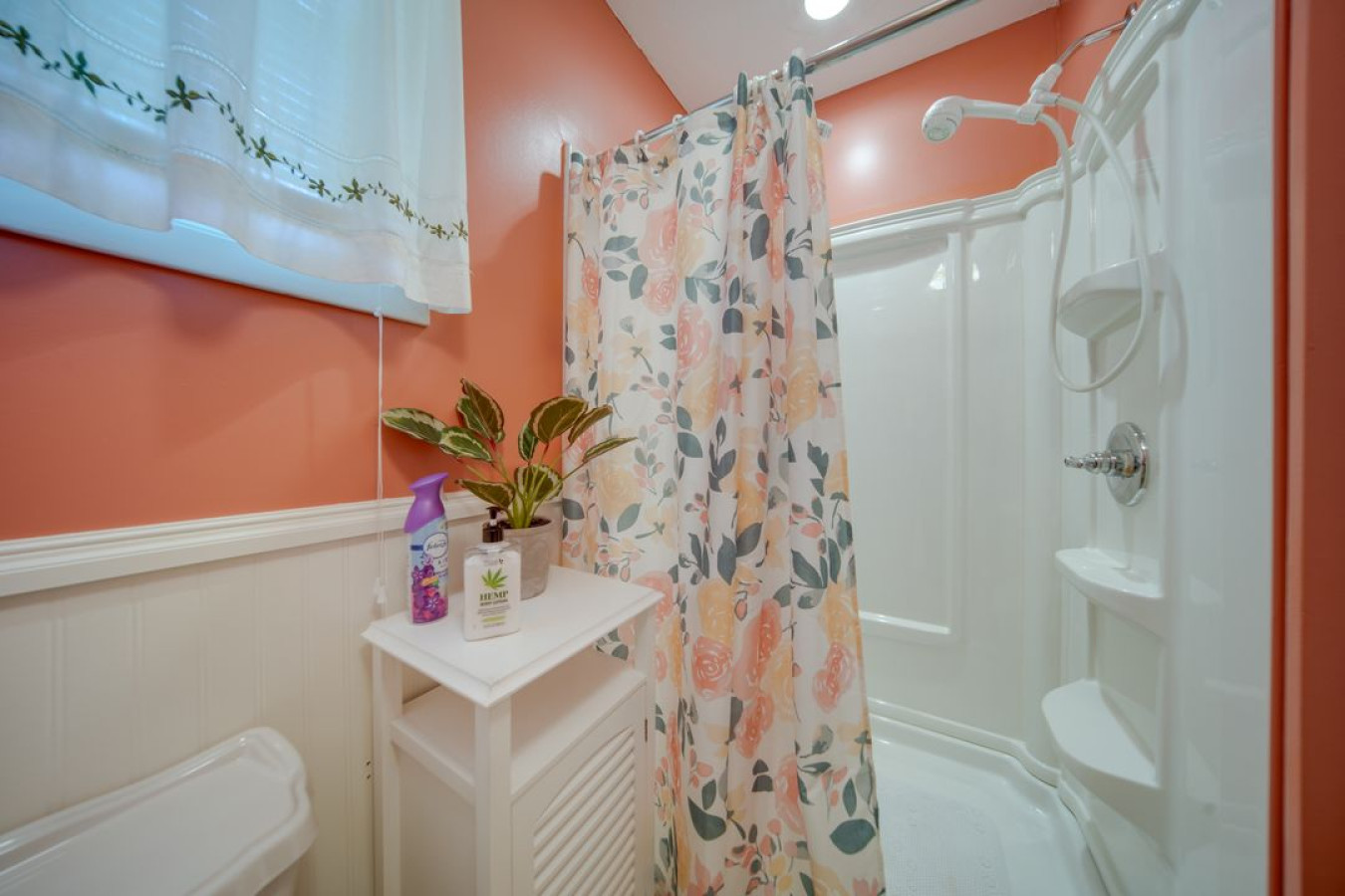 earth's-river-retreat:-kayaks-wineries-and-gotl/