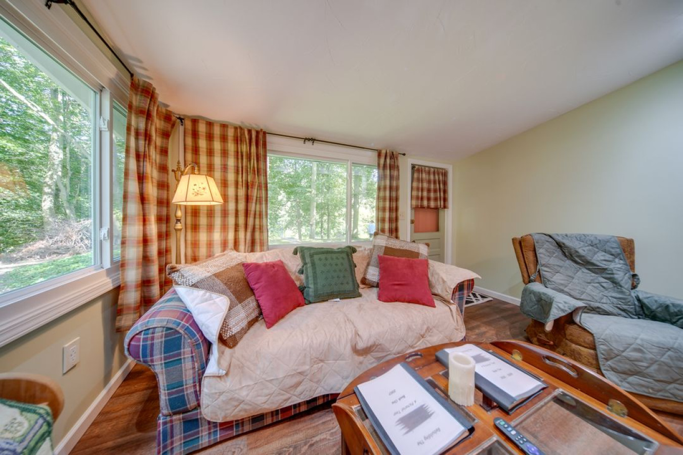 earth's-river-retreat:-kayaks-wineries-and-gotl/