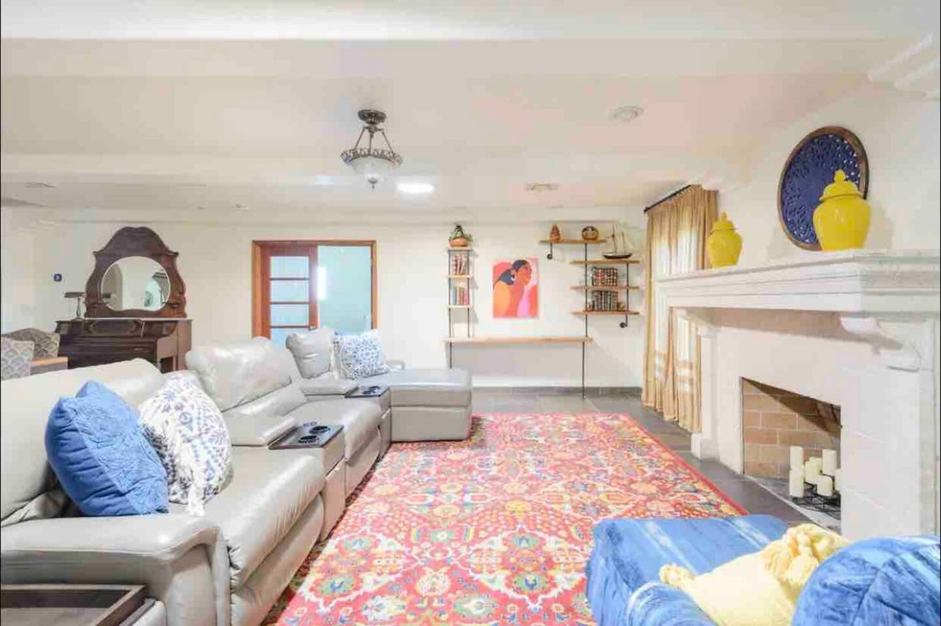 Desert Oasis: 5BR Home with Pool & Firepit - Phoenix