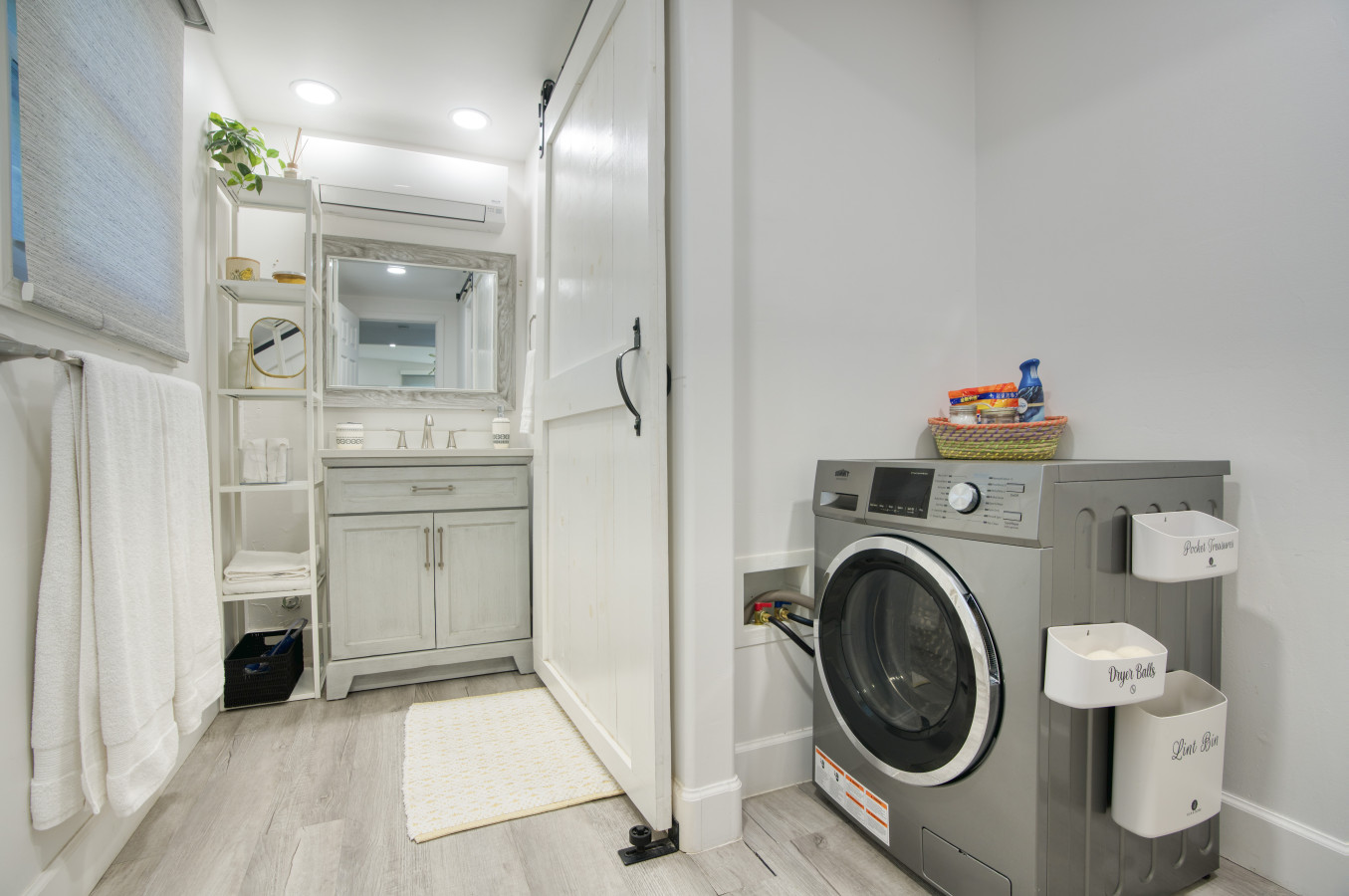 Desert Oasis: 5BR Home with Pool & Firepit - Phoenix