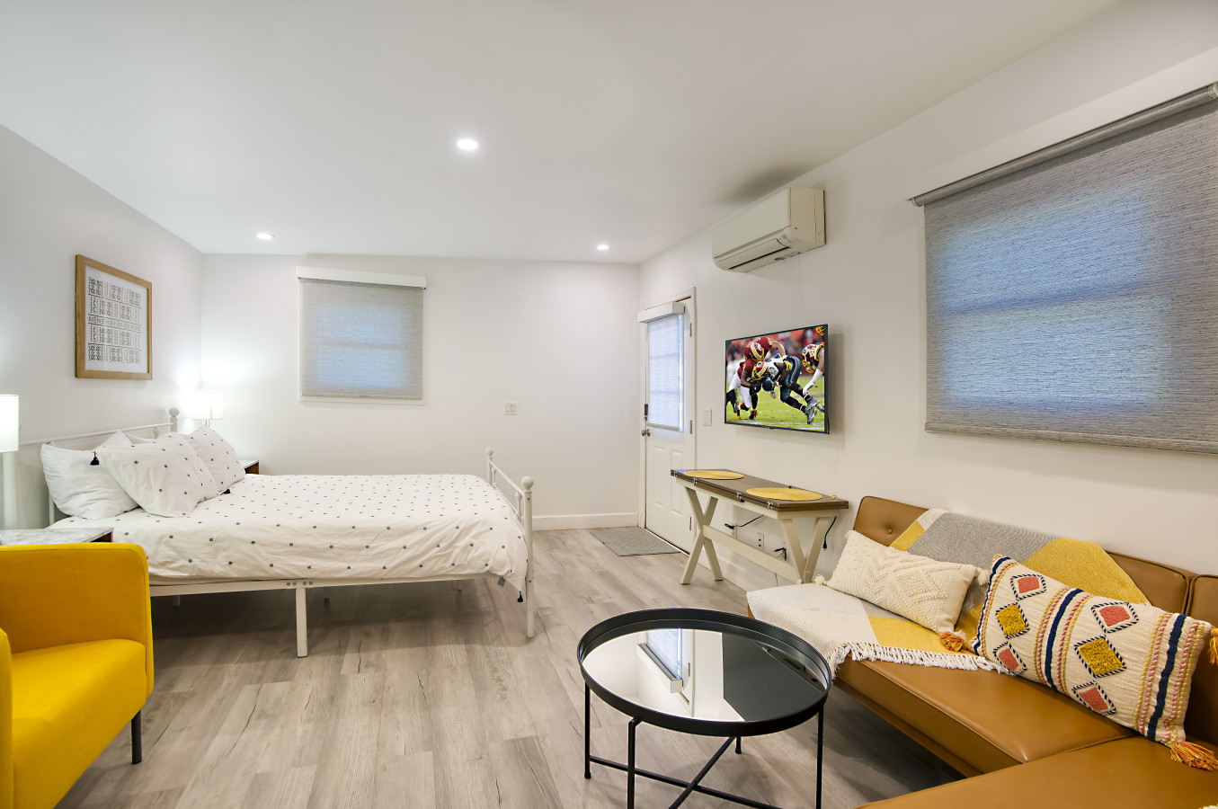 Desert Oasis: 5BR Home with Pool & Firepit - Phoenix