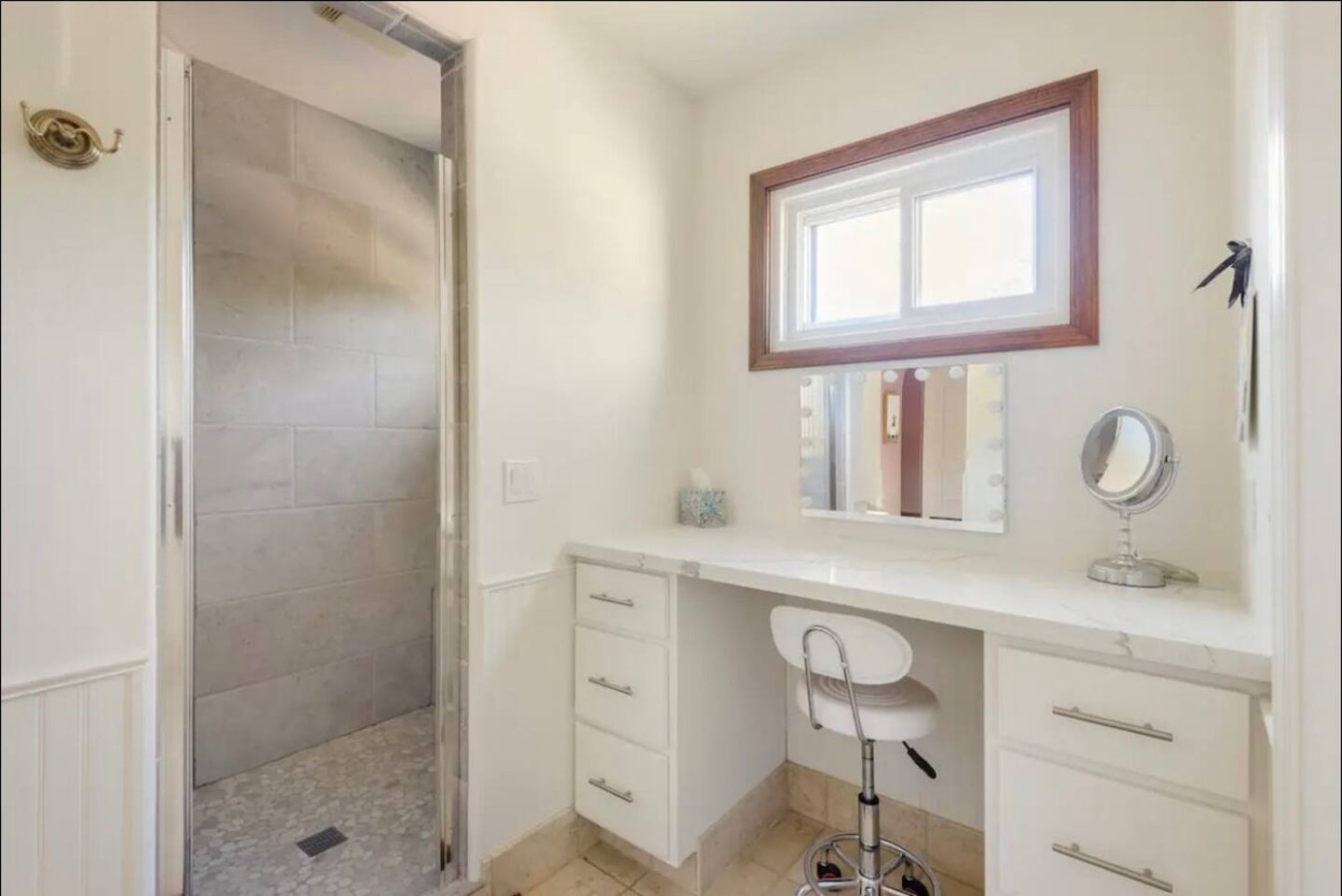 Desert Oasis: 5BR Home with Pool & Firepit - Phoenix