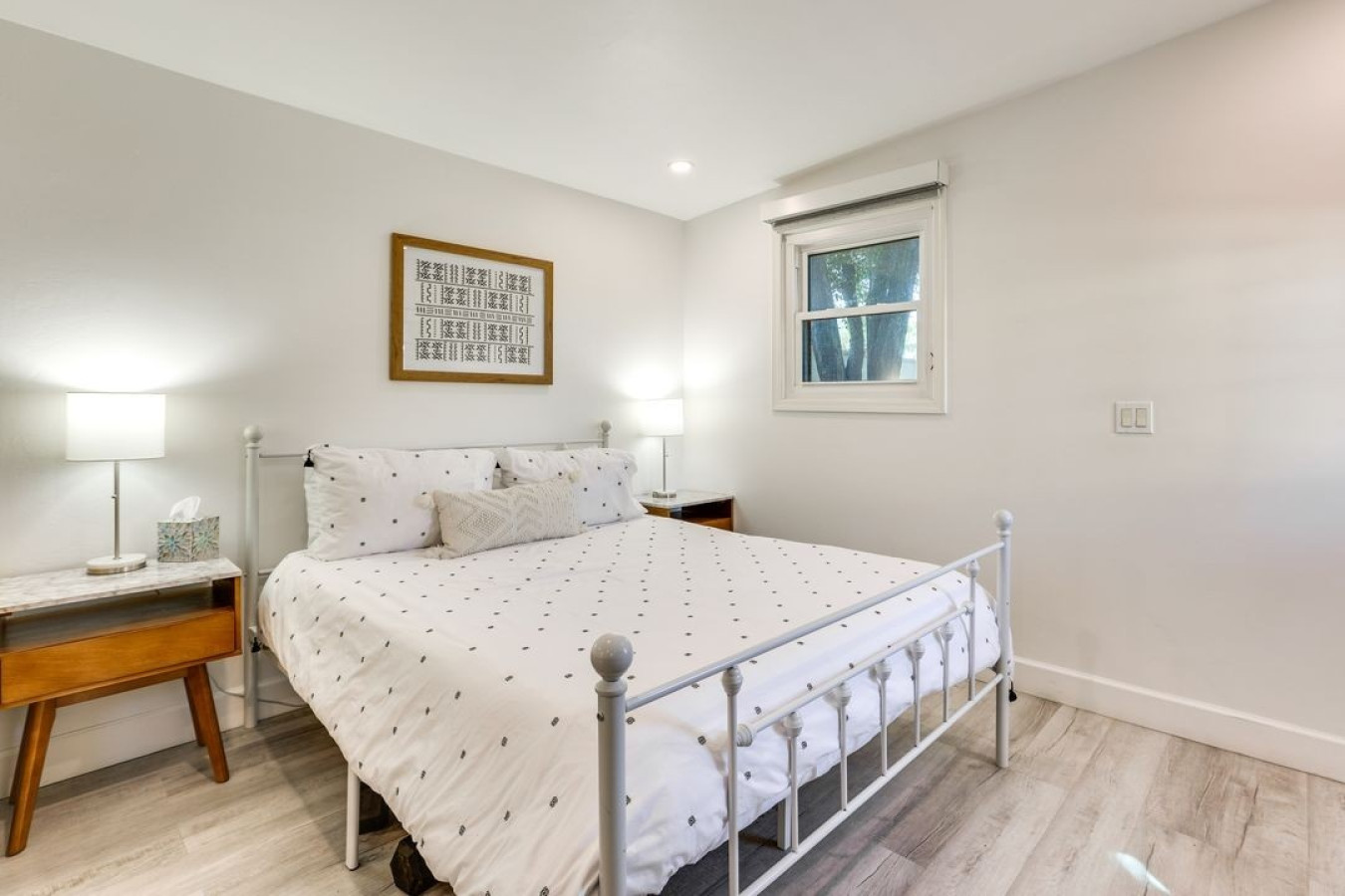 Desert Oasis: 5BR Home with Pool & Firepit - Phoenix