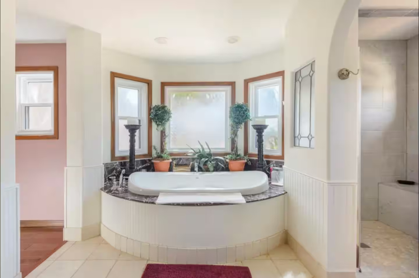 Desert Oasis: 5BR Home with Pool & Firepit - Phoenix