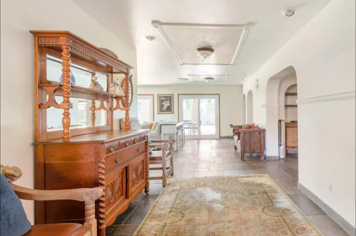 Desert Oasis: 5BR Home with Pool & Firepit - Phoenix