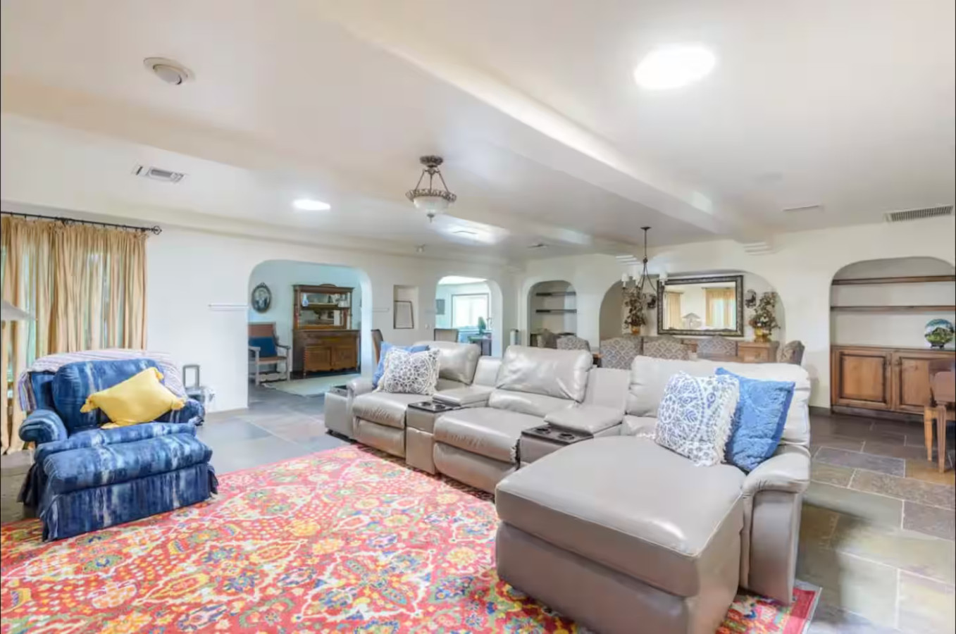 Desert Oasis: 5BR Home with Pool & Firepit - Phoenix