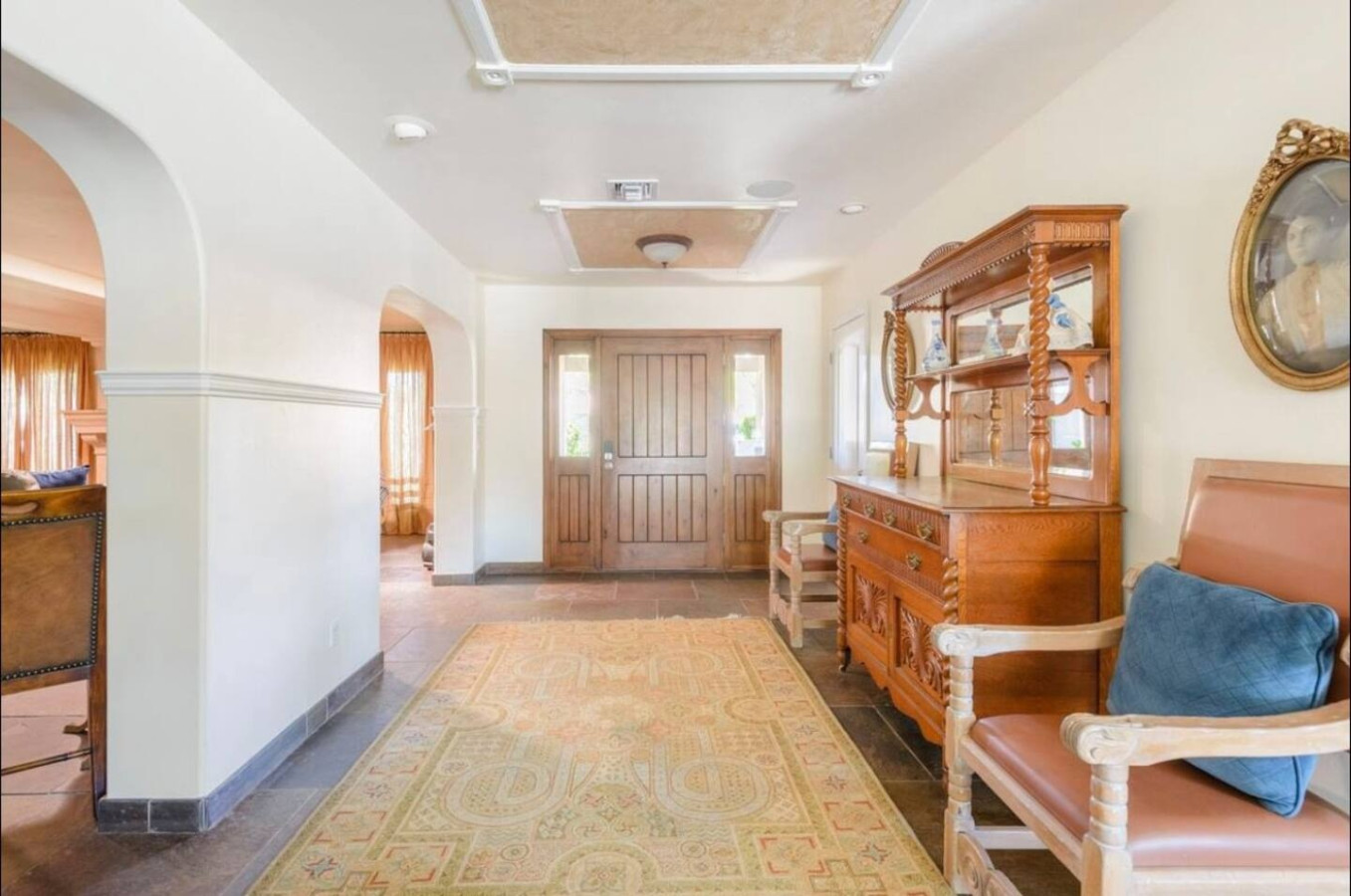 Desert Oasis: 5BR Home with Pool & Firepit - Phoenix