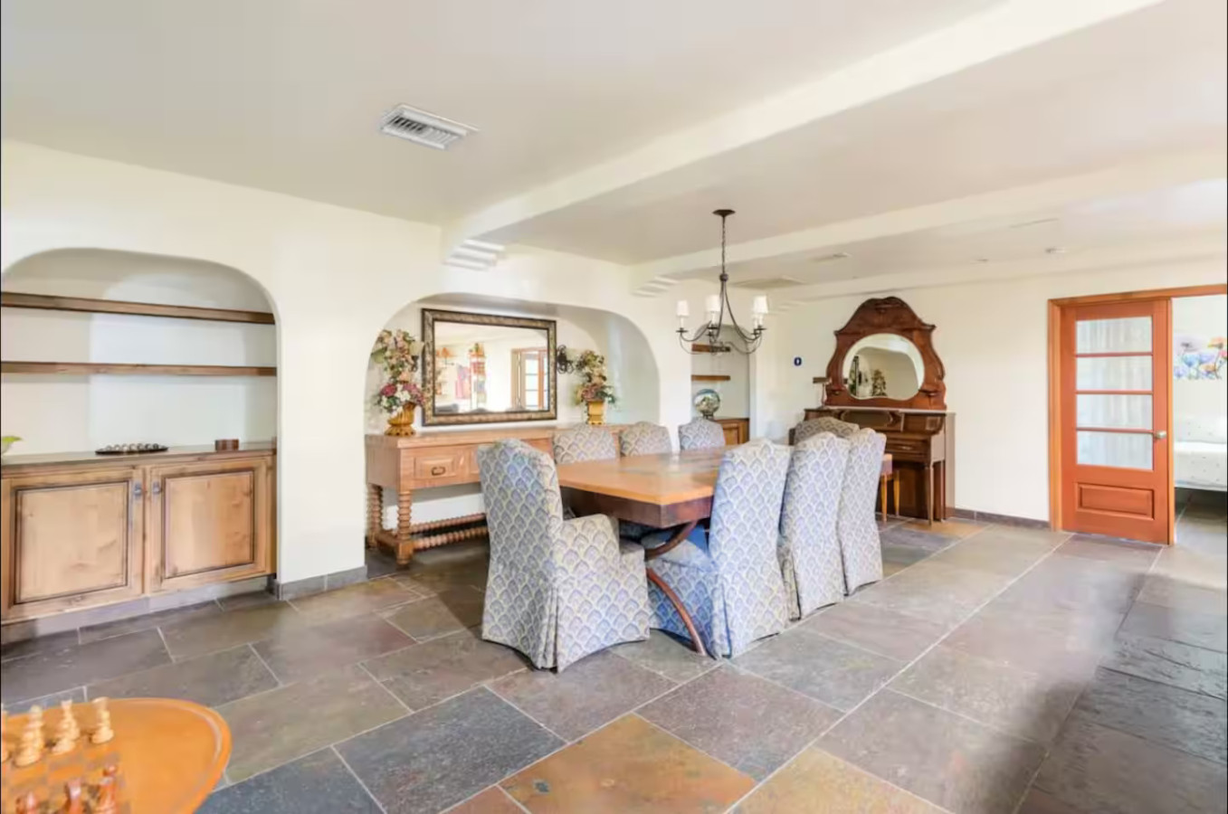 Desert Oasis: 5BR Home with Pool & Firepit - Phoenix