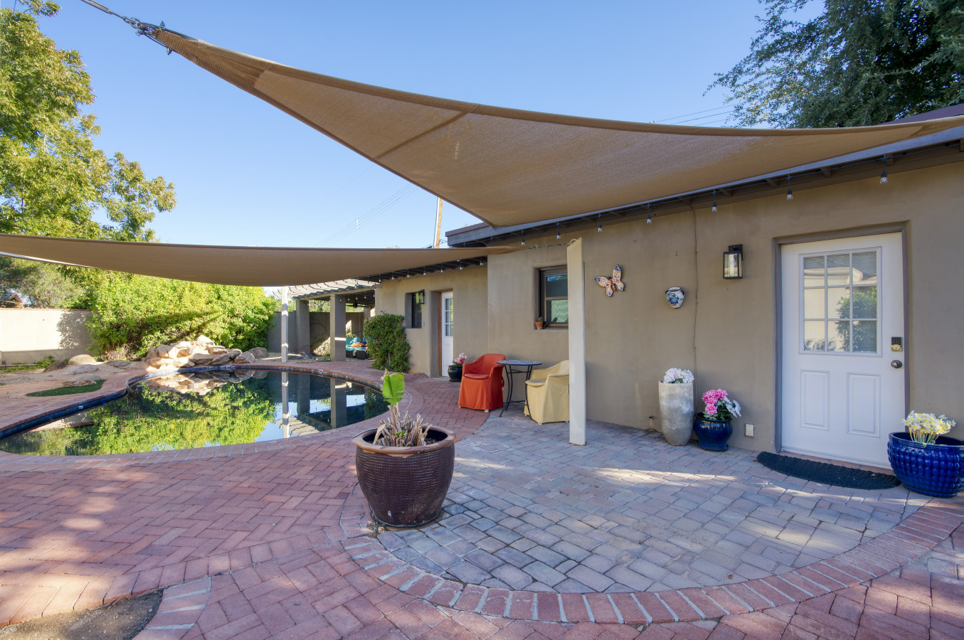 Desert Oasis: 5BR Home with Pool & Firepit - Phoenix