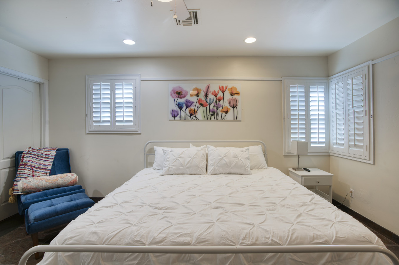 Desert Oasis: 5BR Home with Pool & Firepit - Phoenix