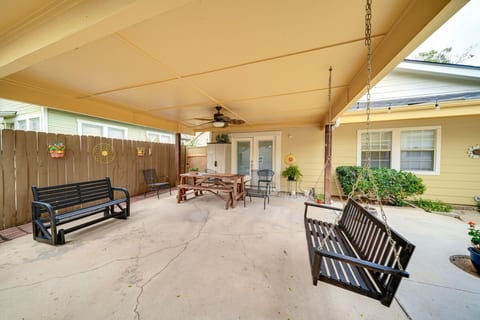 Chic San Antonio Cottage: 5 Miles to Downtown