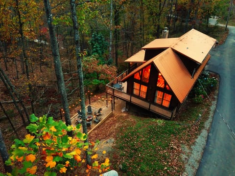 Fire Pit & Deck