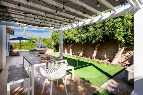Casa Palmillo | Pool, Hot Tub & Mini Golf!