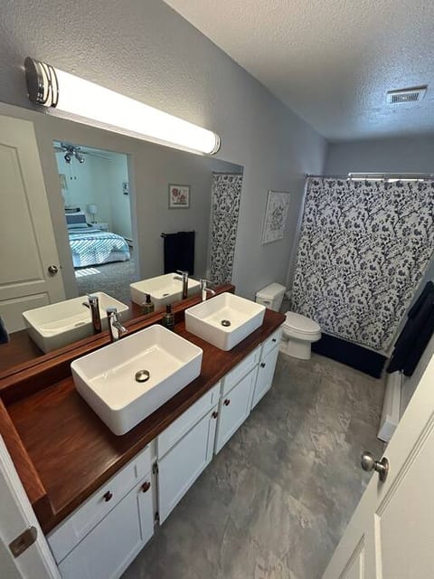 Attached master bathroom 