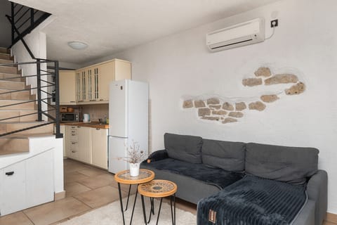 House Toma - Unit 376760-13