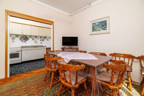 Apartments Josip R - Unit 376769-13