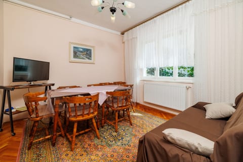 Apartments Josip R - Unit 376769-13