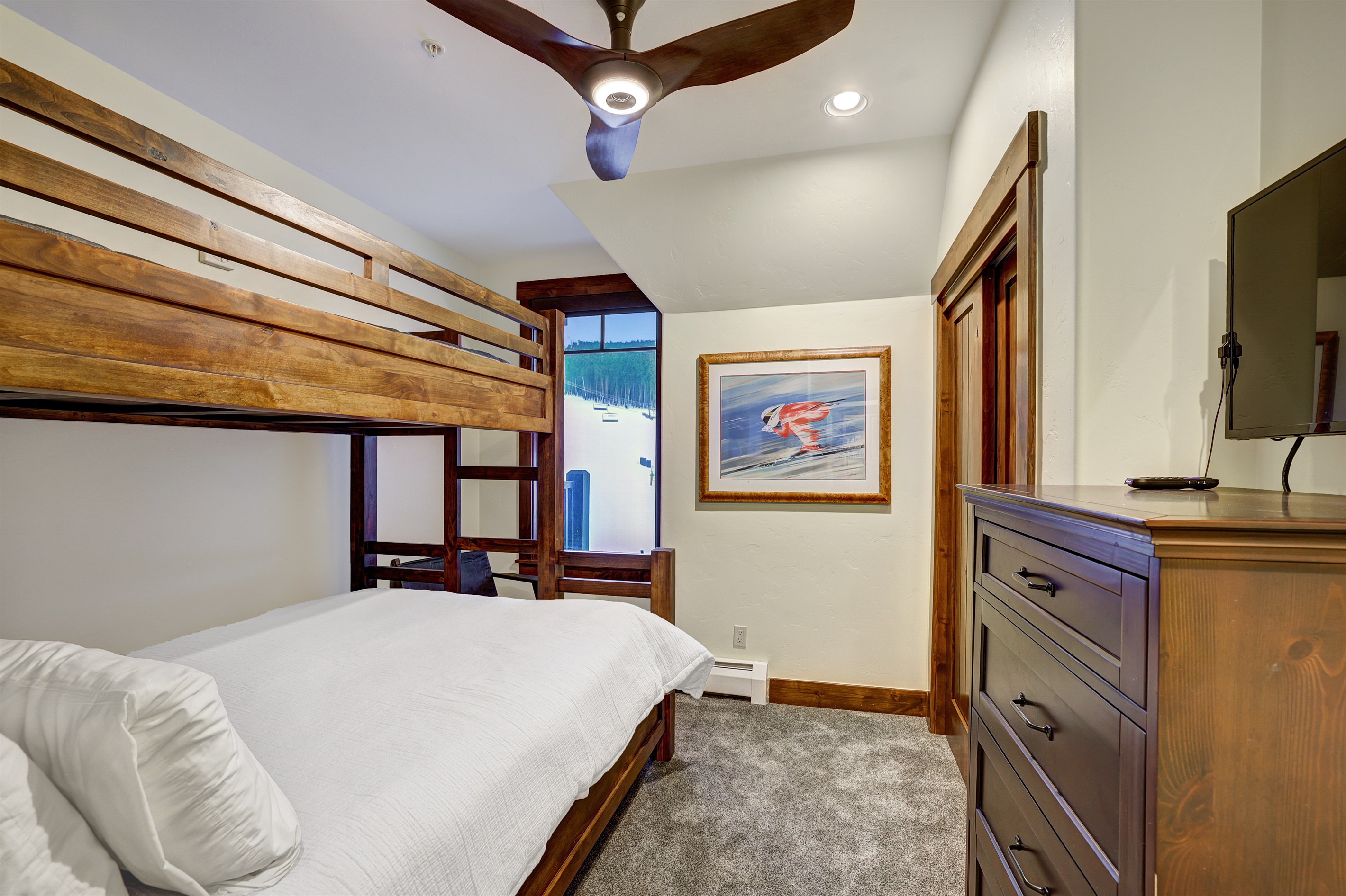 crystal-peak-ski-views/