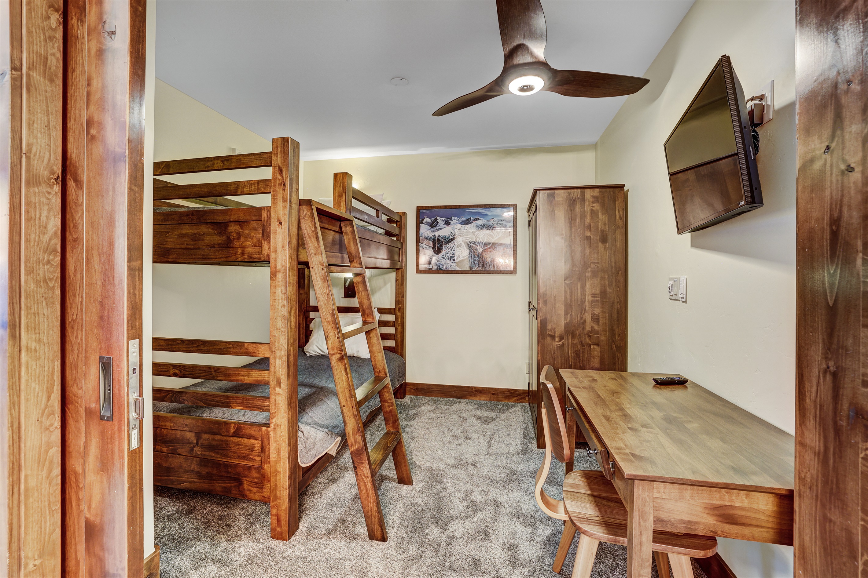 crystal-peak-ski-views/