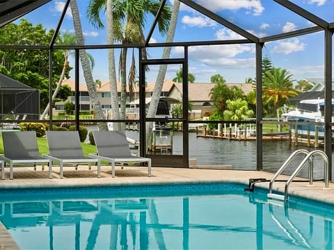 Cape Coral Oasis near Tarpon Point Marina