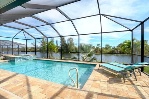 Villa Teal Paradise | Pool & Spa | Canal Front | Golf Course