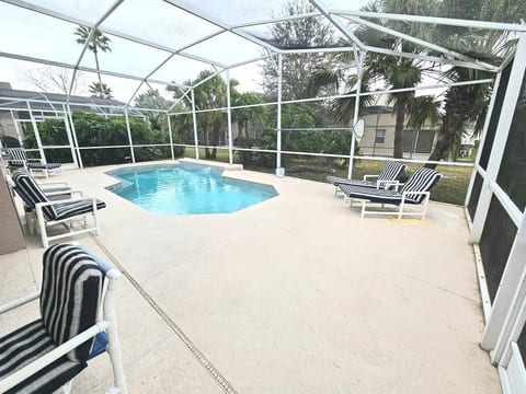 OAK ISLAND - 4BR 3BA Home w/ Pool & Games Room
