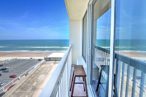 Daytona Beach Resort - Walk to Beach thru North Access Road