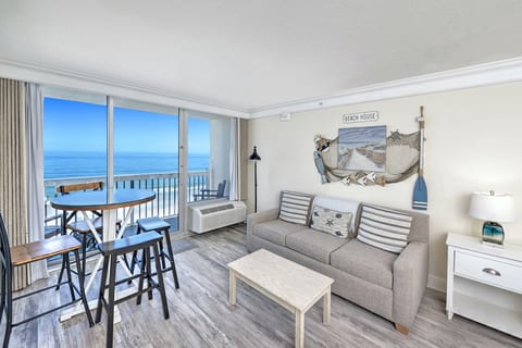 550 - Oceanfront Studio- Monthly Specials