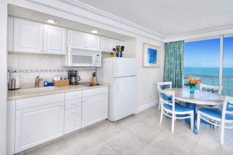 912 - Oceanfront studio at Daytona Beach Resort