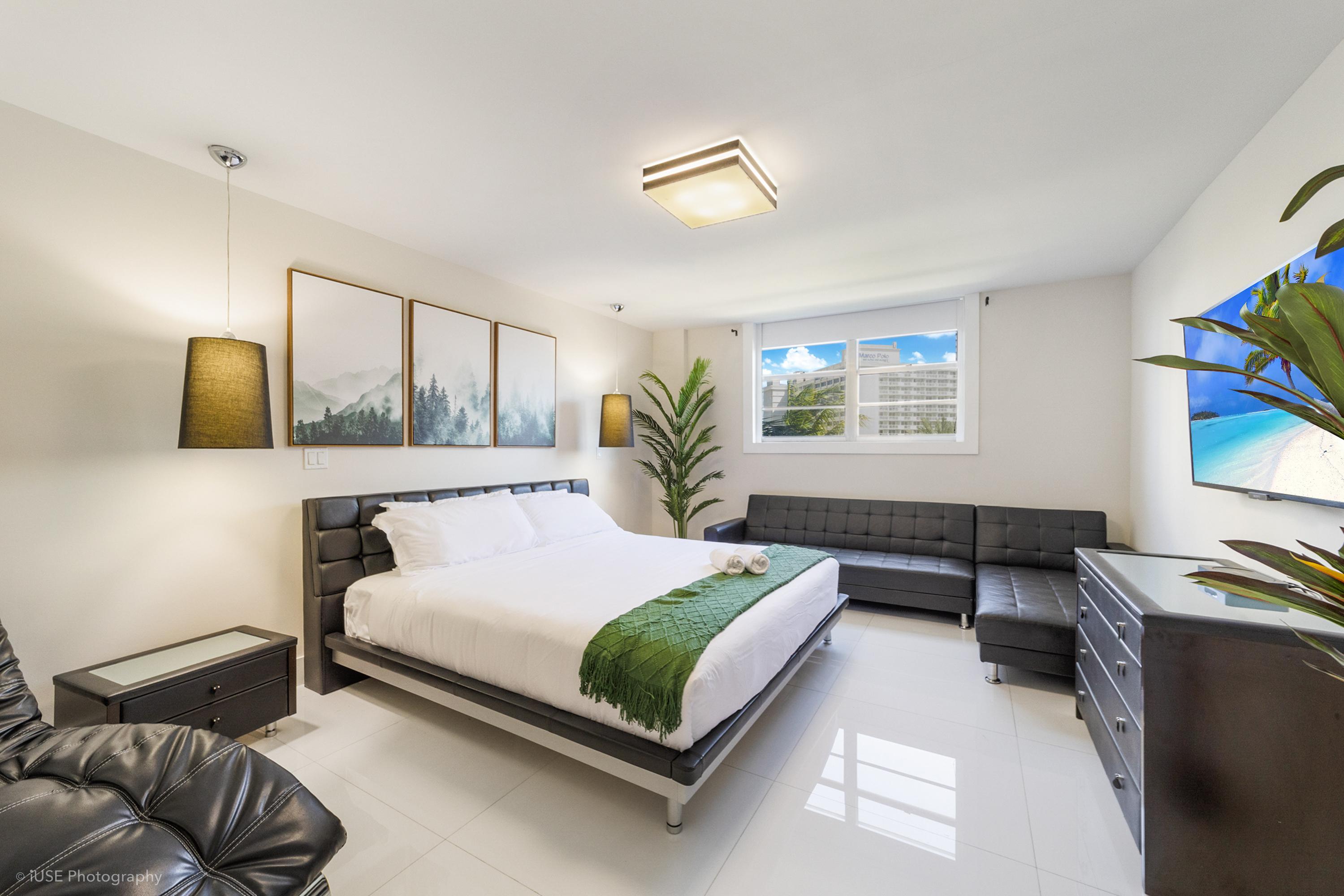 sunny-isles-beachfront-oasis-or-modern-and-spacious/