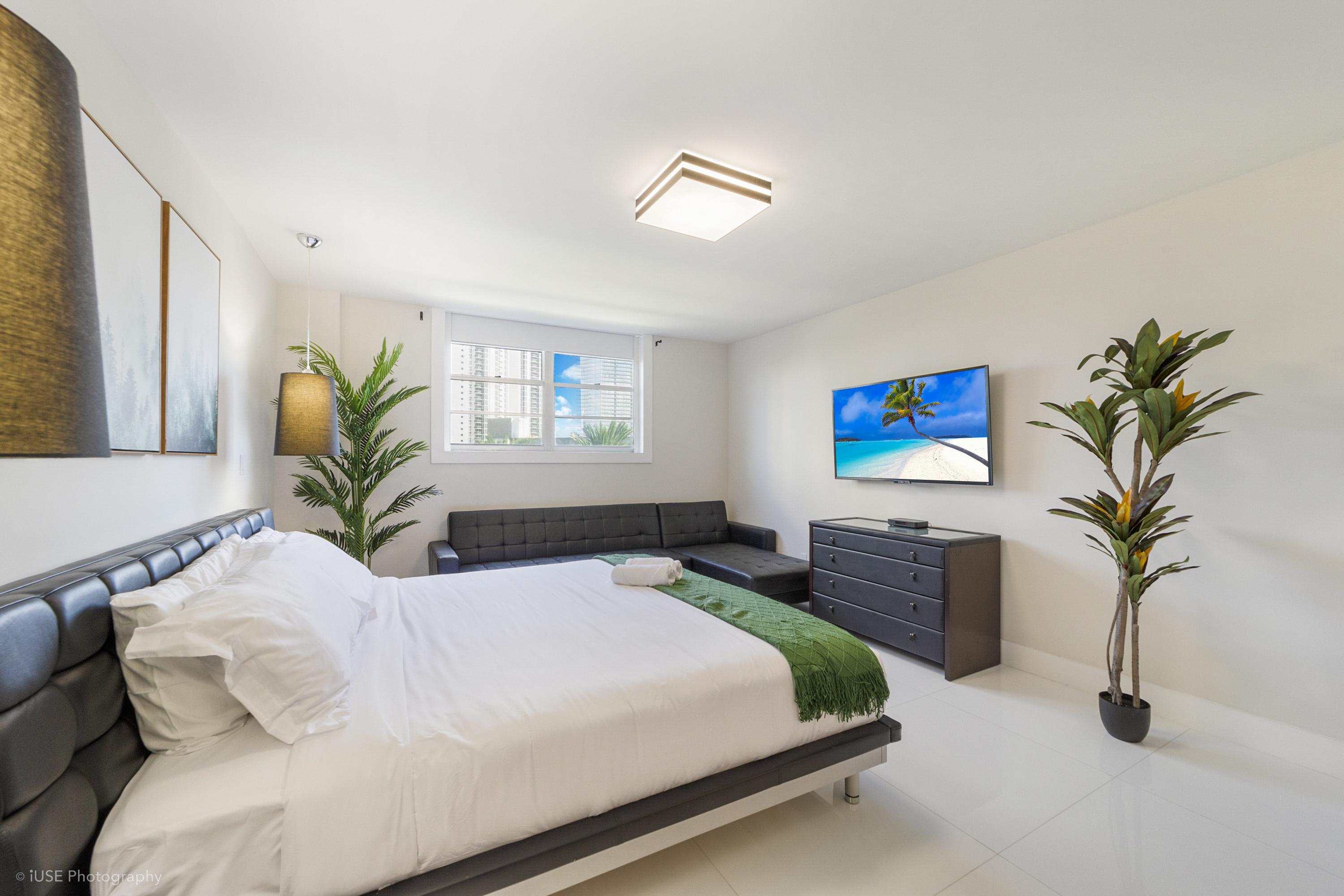 sunny-isles-beachfront-oasis-or-modern-and-spacious/