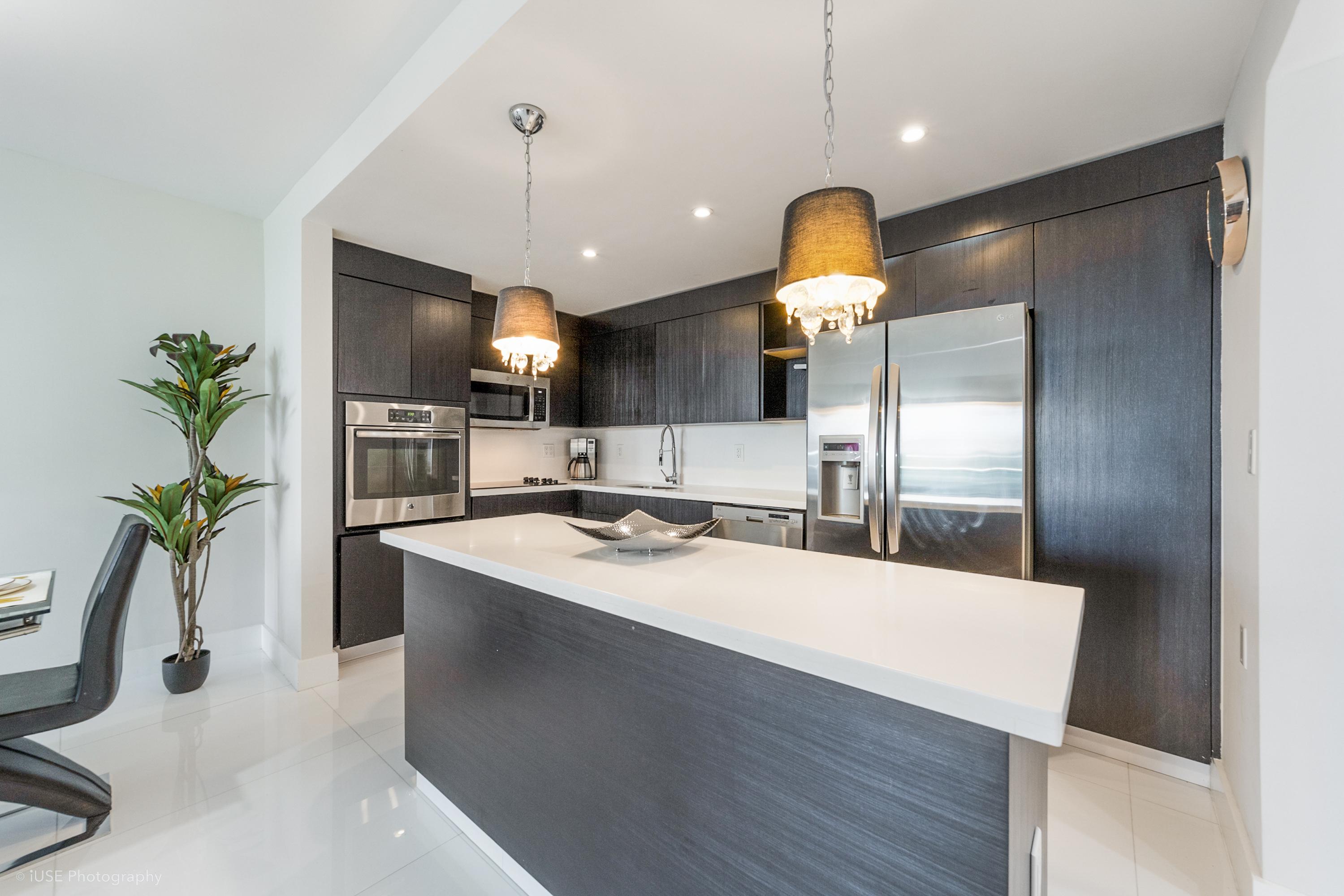 sunny-isles-beachfront-oasis-or-modern-and-spacious/