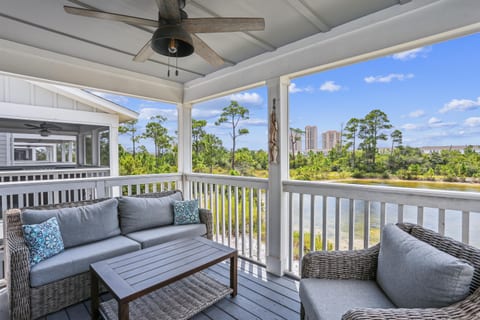 Stunning Lost Key 3 Bed 2.5 Bath Sleeps 10
