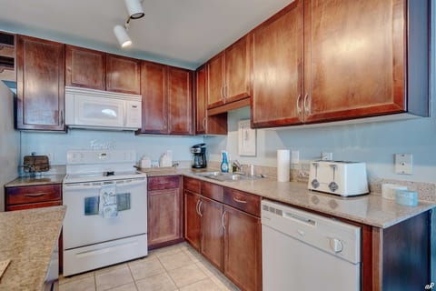 LTW 421 Beautiful Views 3 Bed 3 Bath Sleeps 8