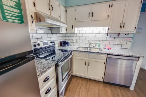 A Place at the Beach V B105 - 2 Bedroom